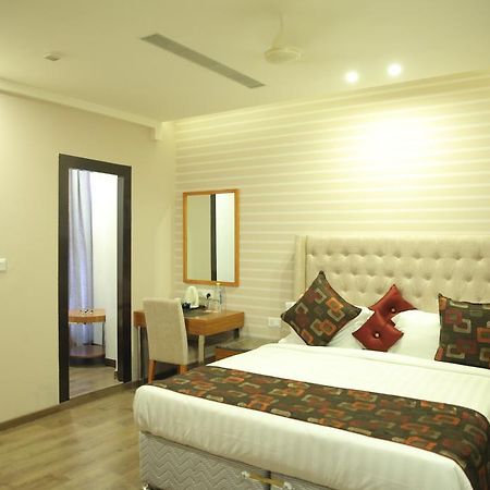 Hotel Sv Kashipur Zewnętrze zdjęcie