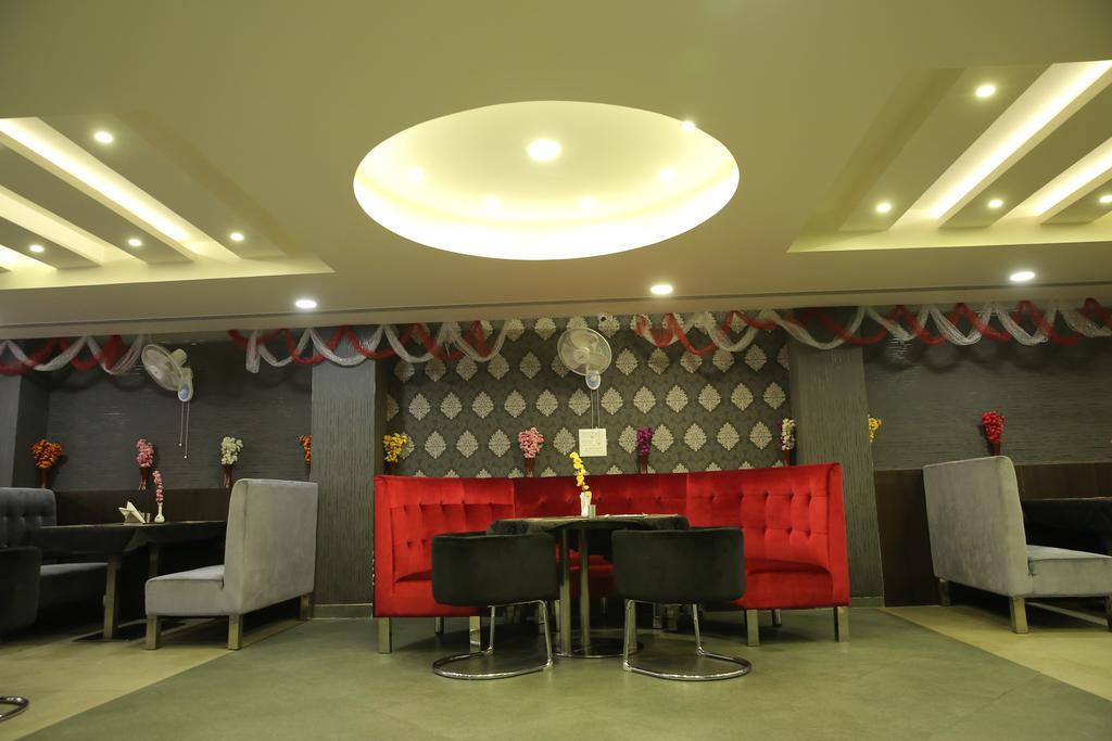 Hotel Sv Kashipur Zewnętrze zdjęcie